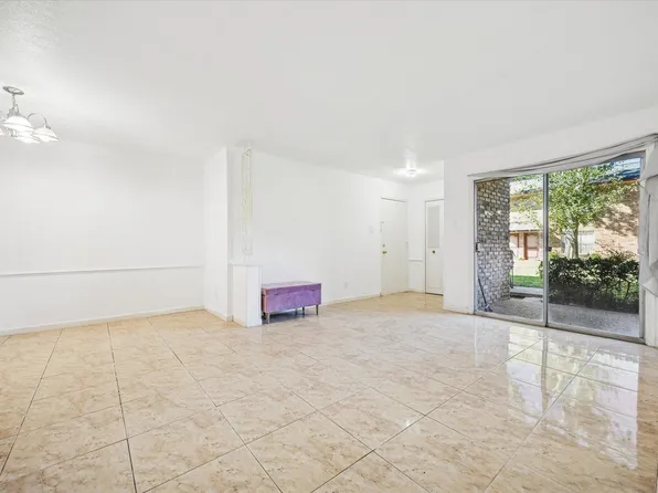 7600 Burgoyne Rd Unit 143, Houston, TX 77063
