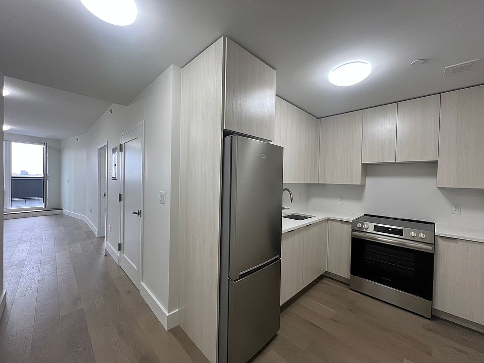 1st image of 48 Somers St #205