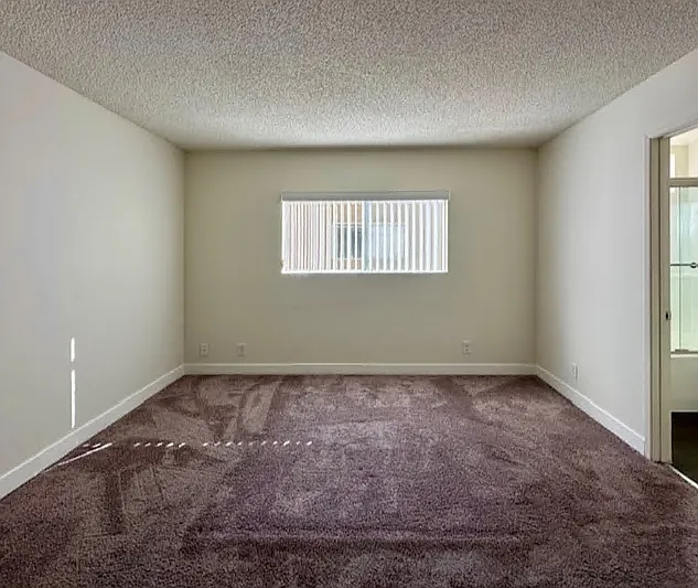 6451 Kester Ave — Photo 8
