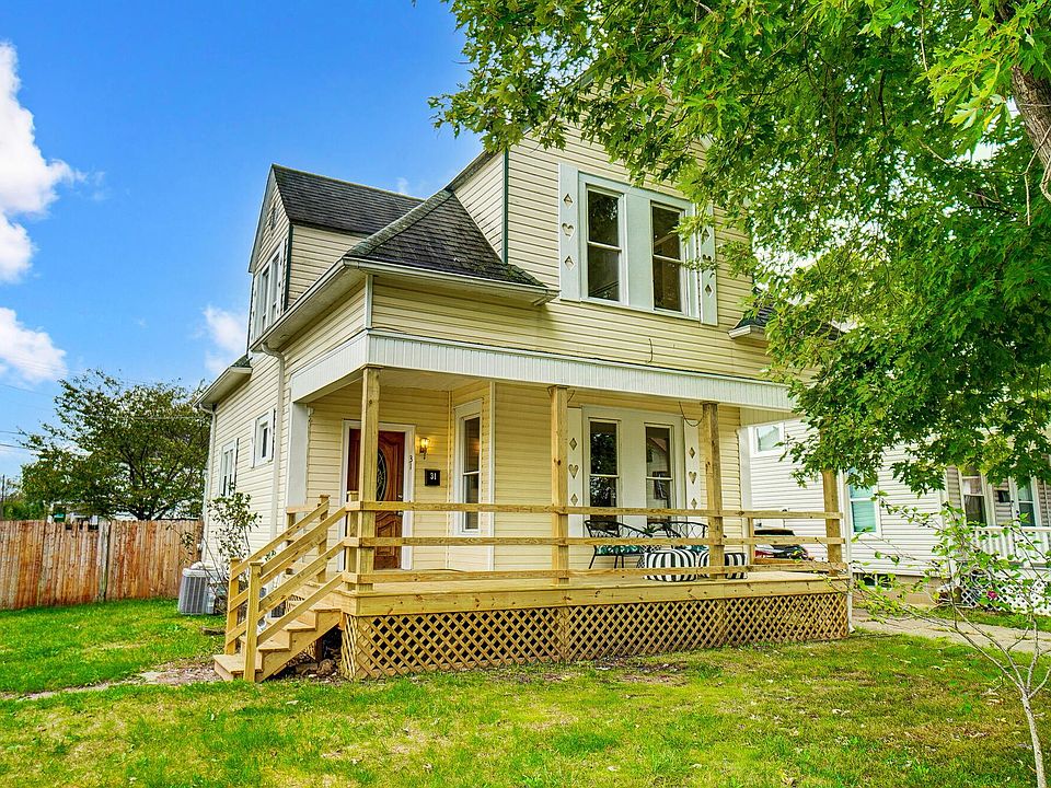 1st image of 31 Oakwood Ave