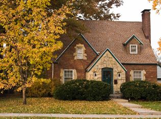 812 W Healey St, Champaign, IL 61820