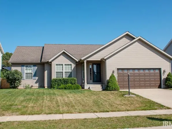 1410 Green Grass Dr, Osceola, IN 46561