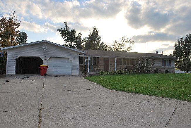 1st image of 108 Woodland Ave