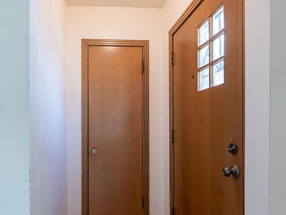 2nd image of 1221 W 142nd St