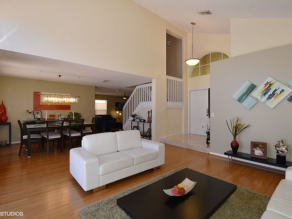 5th image of 5074 SW 35th Ter
