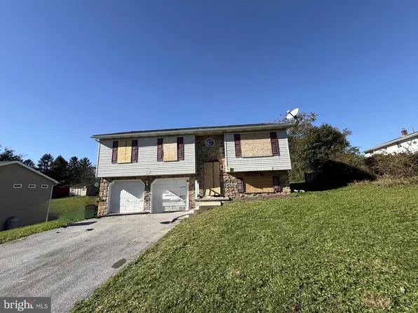 6524 Fairfax Dr, Harrisburg, PA 17111