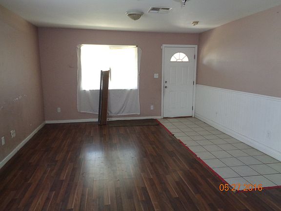 Additional Living Room