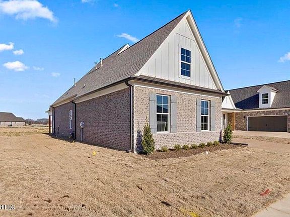 4th image of 842 Coahoma Ct