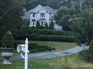 7 N Deer Hill Run, Sparta, NJ 07871