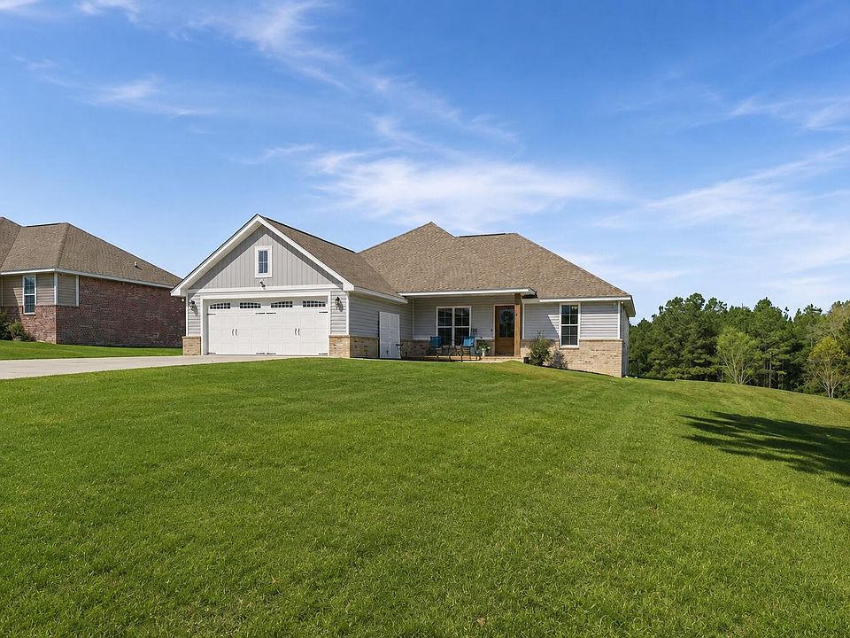 1st image of 33 Sky View Dr