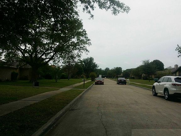 4th image of 1122 Princeton Dr