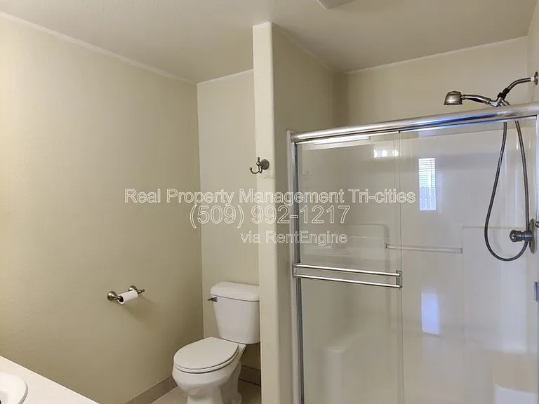 7912 Redonda Dr — Photo 16