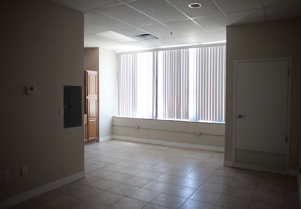 1st image of 1309 13th St APT 108