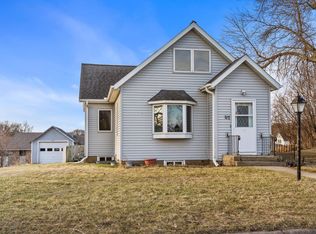 117 W Van Dusen St, Springfield, MN 56087