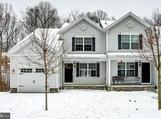 180 Breezewood Dr, Hanover, PA 17331