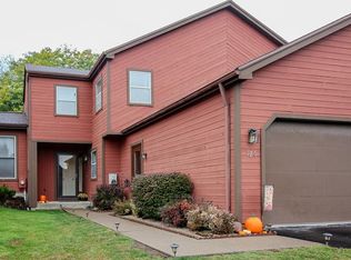 126 Broxbourne Dr, Fairport, NY 14450