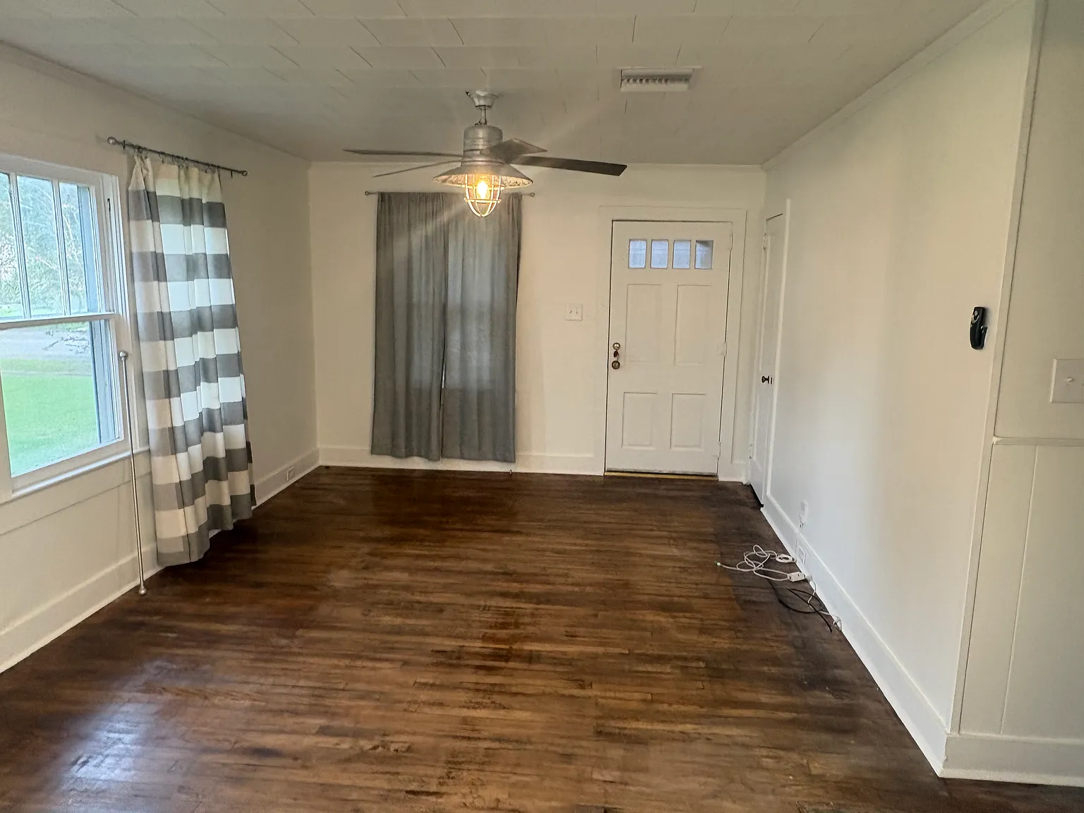 3 bed, 1197 sqft, $1,350 — Photo 3