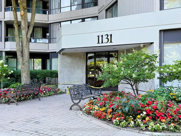 1131 Steeles Ave W #407, Toronto, ON M2R 3W8