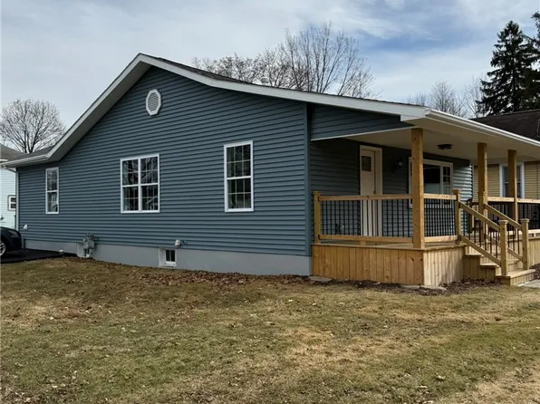 817 Hulett St, Horseheads, NY 14845