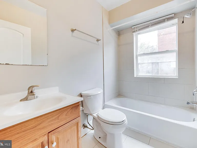 61 Forrester St SW #104 — Photo 9