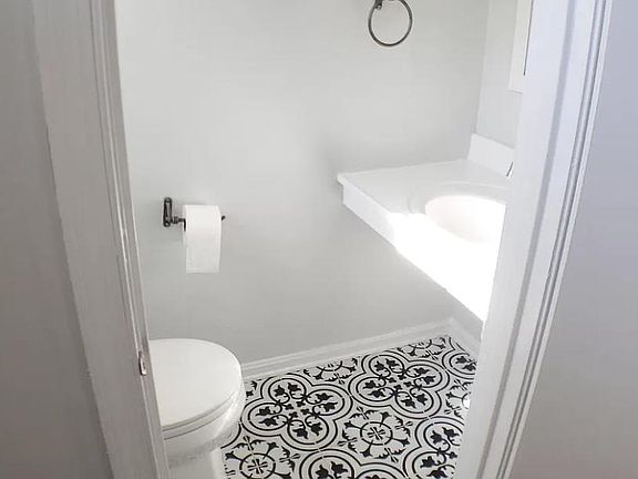 5th image of 1462 Vineyard Ct #107YE