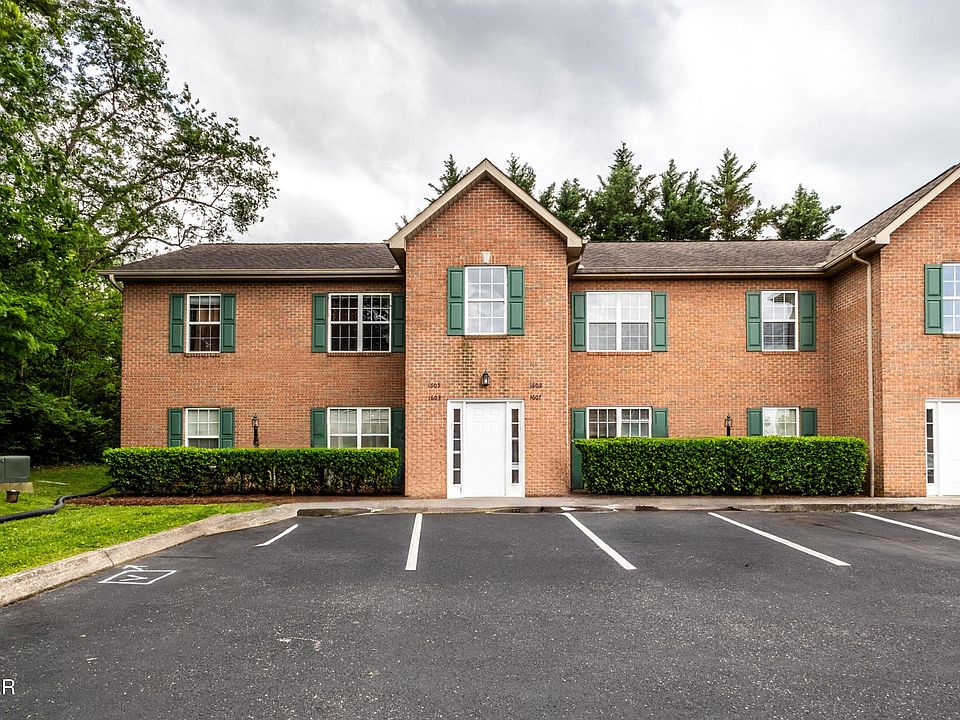 1st image of 1609 Maple View Way
