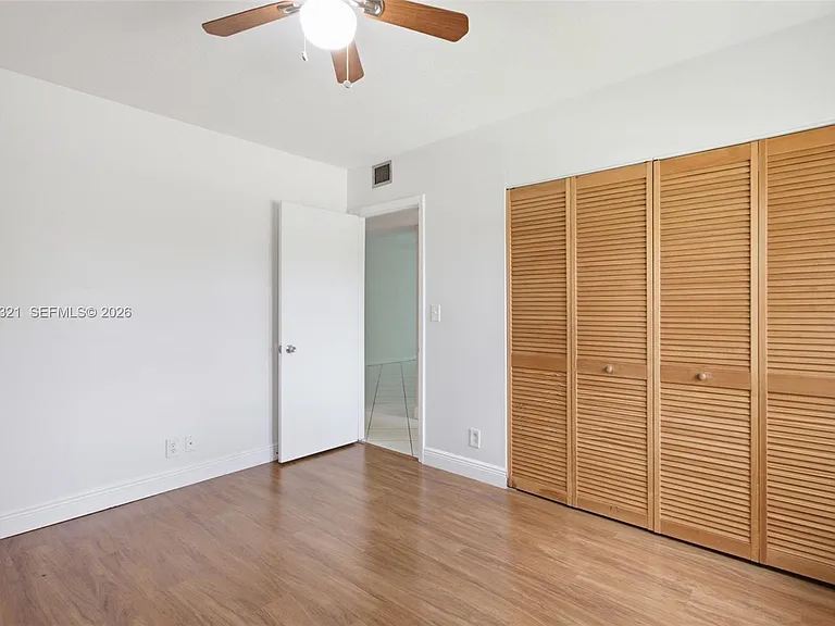11396 Taft St #11396 — Photo 25