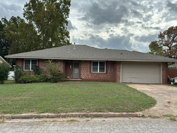 612 W Monroe St, Purcell, OK 73080