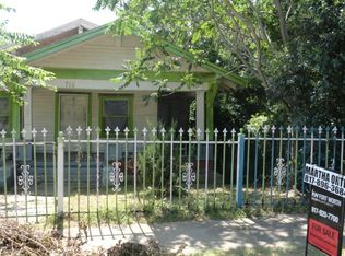 716 Ernest St, Fort Worth, TX 76105