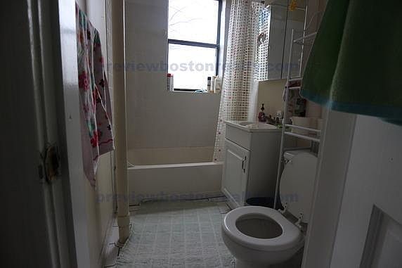 2nd image of 321 Summit Ave #Sj12
