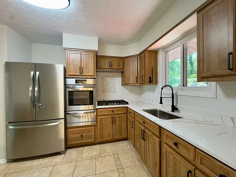 3903 Innerdale Ct — Photo 5