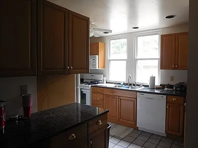 605 S Elm St photo 1