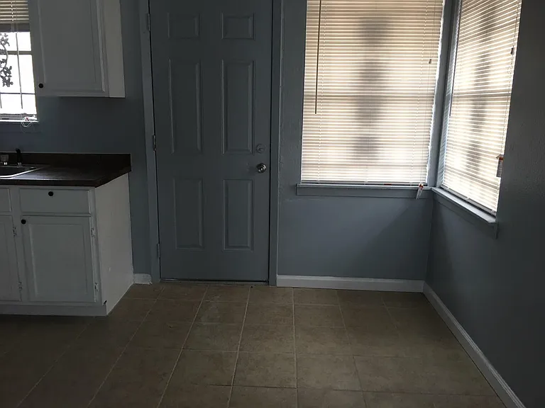 4118 Pickfair St #C — Photo 8