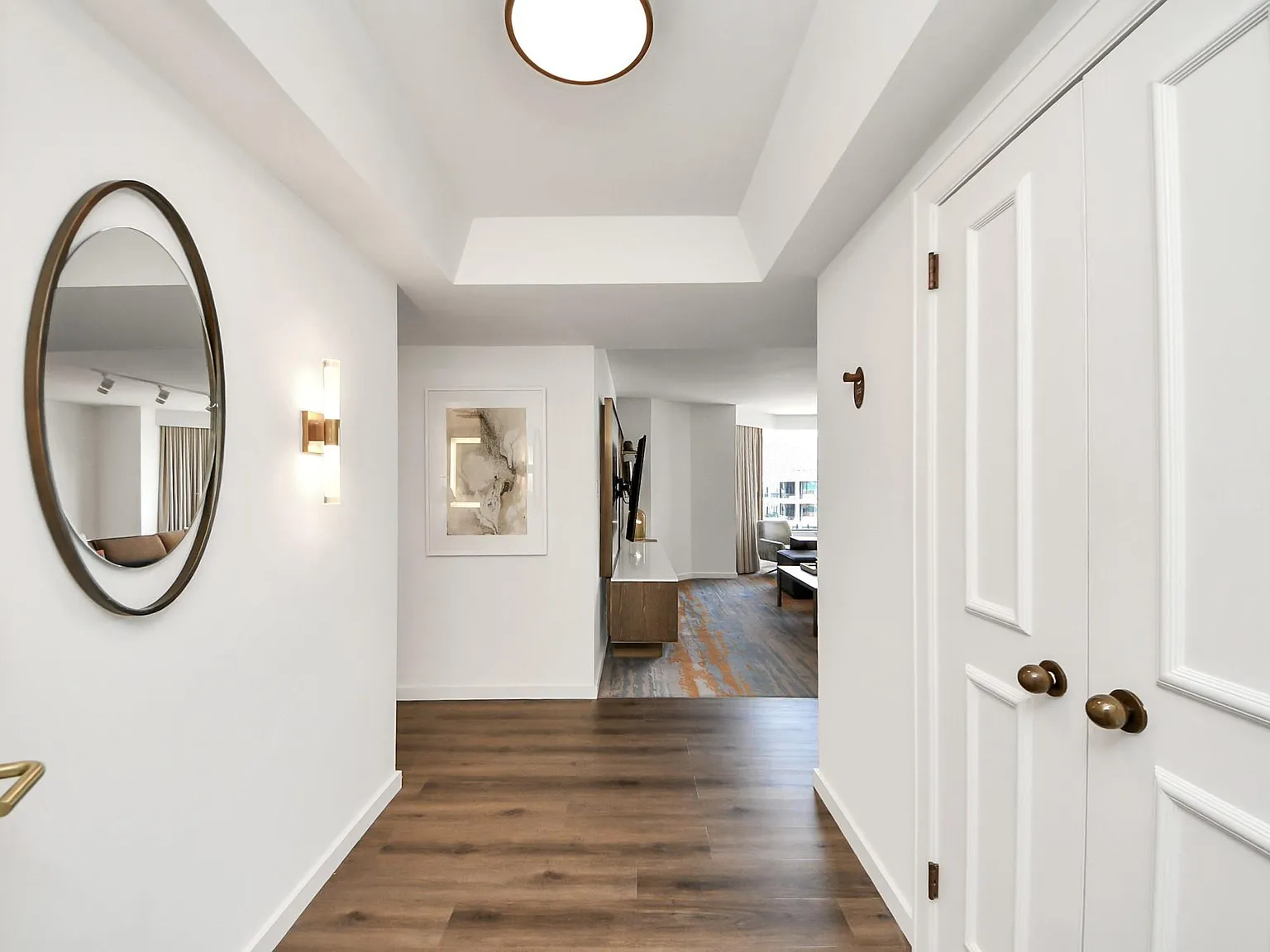 2 bed, 2.0 bath, 1300 sqft, $10,000 — Photo 2