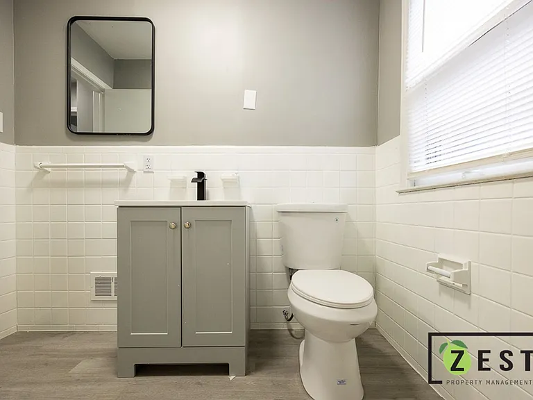5235 Chatsworth — Photo 15