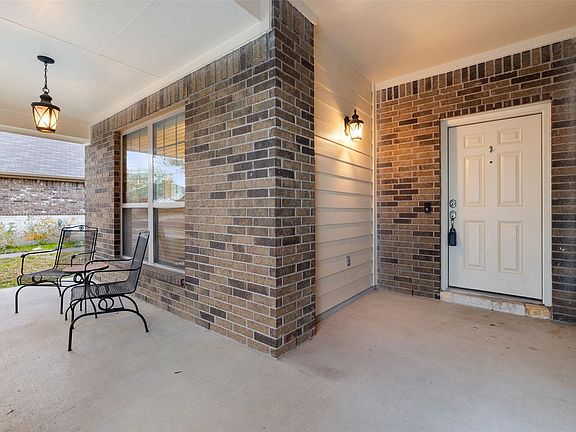 2nd image of 2532 Winchell Ln