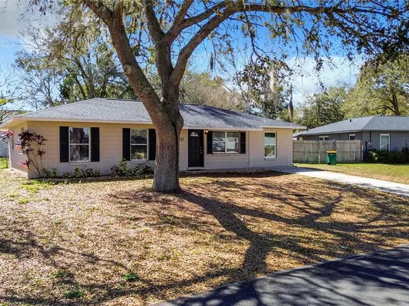 1245 Cedar Ave, Tavares, FL 32778