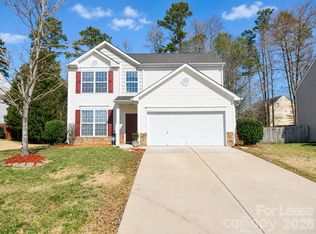 2220 Waters Trail Dr, Charlotte, NC 28216