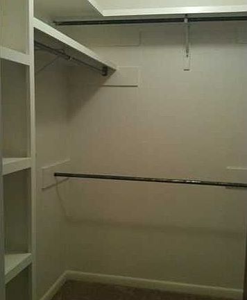 5th image of 474 Brenda Dr