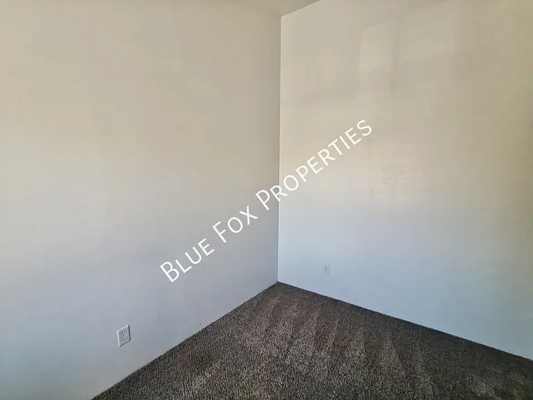 880 E Peppergrass Ln — Photo 20