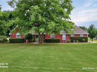 3440 Grapevine Dr, Springdale, AR 72762
