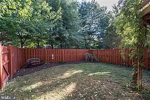 353 Barnfield Sq NE — Photo 23