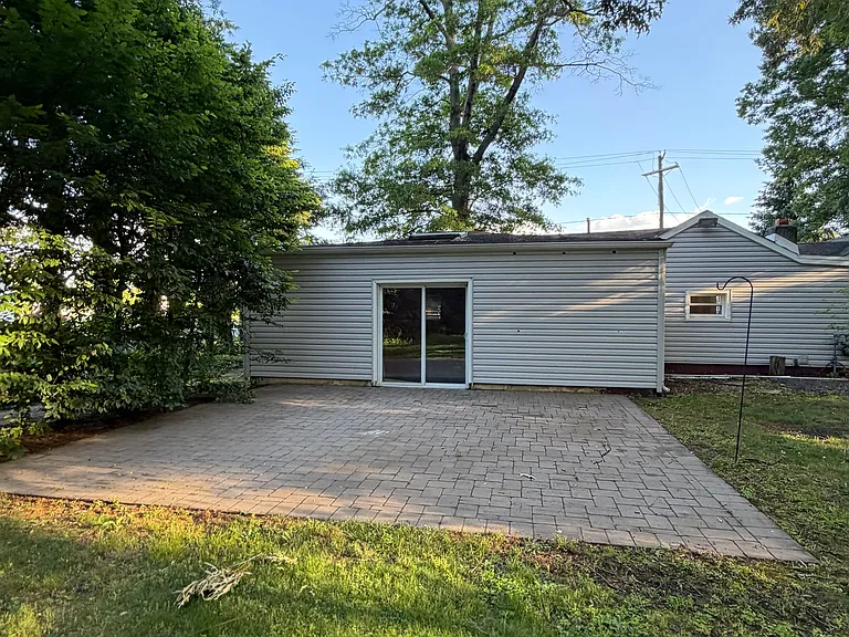 254 Sloan Ave — Photo 20