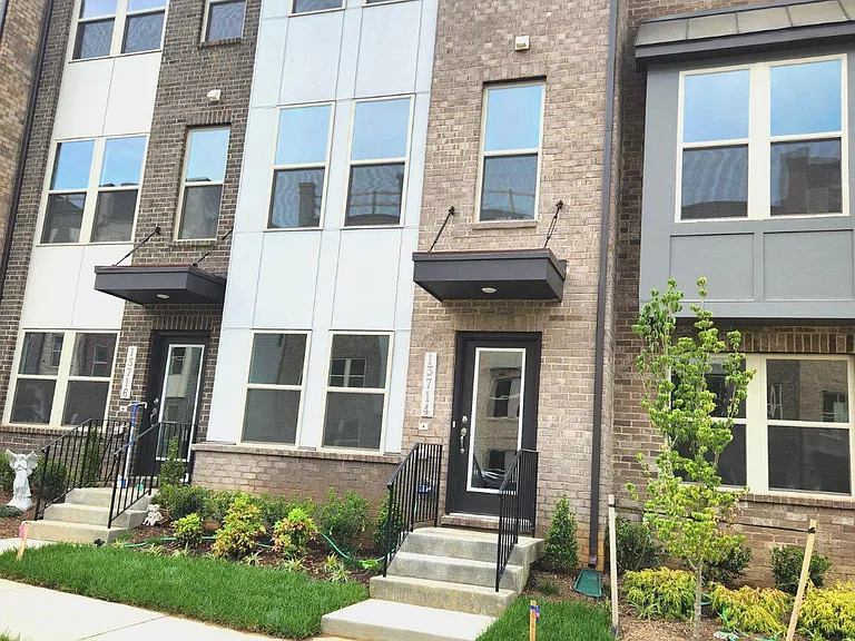 13714 Cobble Loop — Photo 1