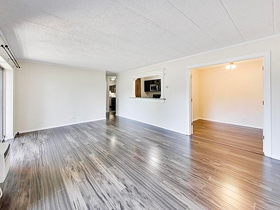 5th image of 1056 N Mill St APT 107