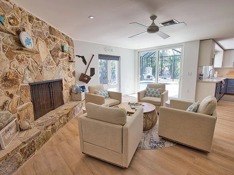 514 Everglades Dr — Photo 30