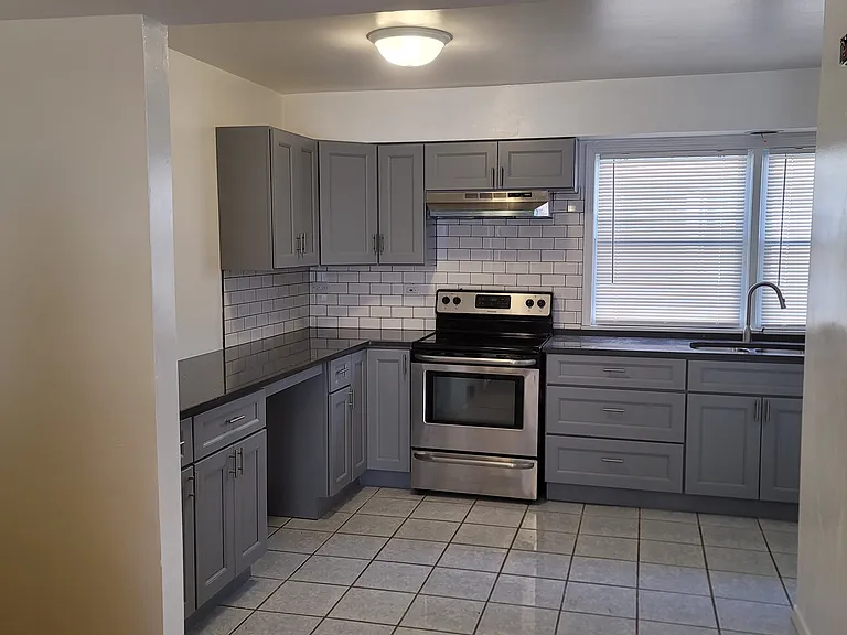 2176 Hebron Ave — Photo 15