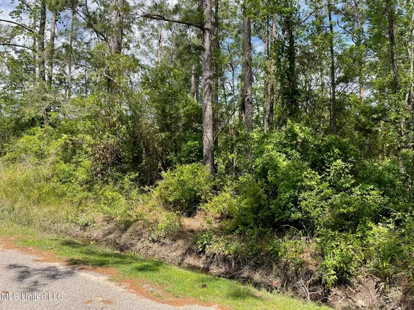 0 5th St #650, Bay Saint Louis, MS 39520