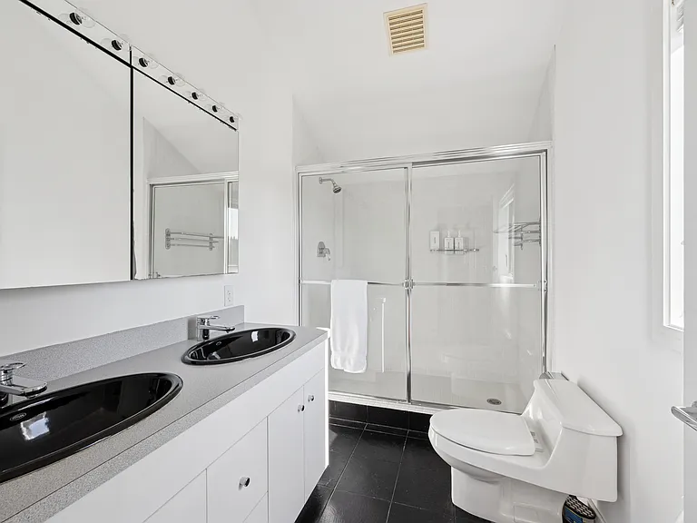 151 Town Line Rd — Photo 19