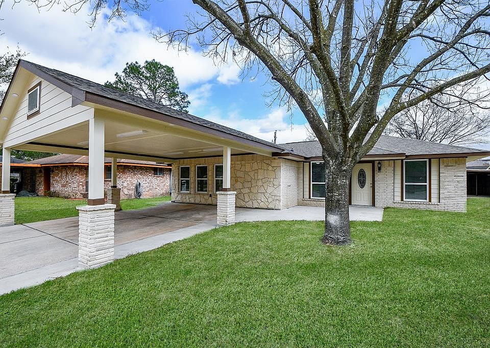 1st image of 8410 Rockcliff Dr